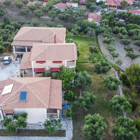 Aeolos Zante - Zefyros Maisonette, With Shared Heated Pool * Vasilikí