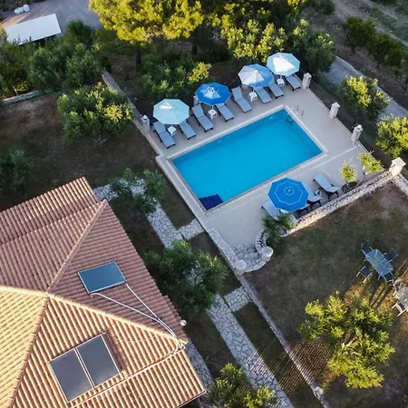 아파트 Aeolos Zante - Zefyros Maisonette, With Shared Heated Pool